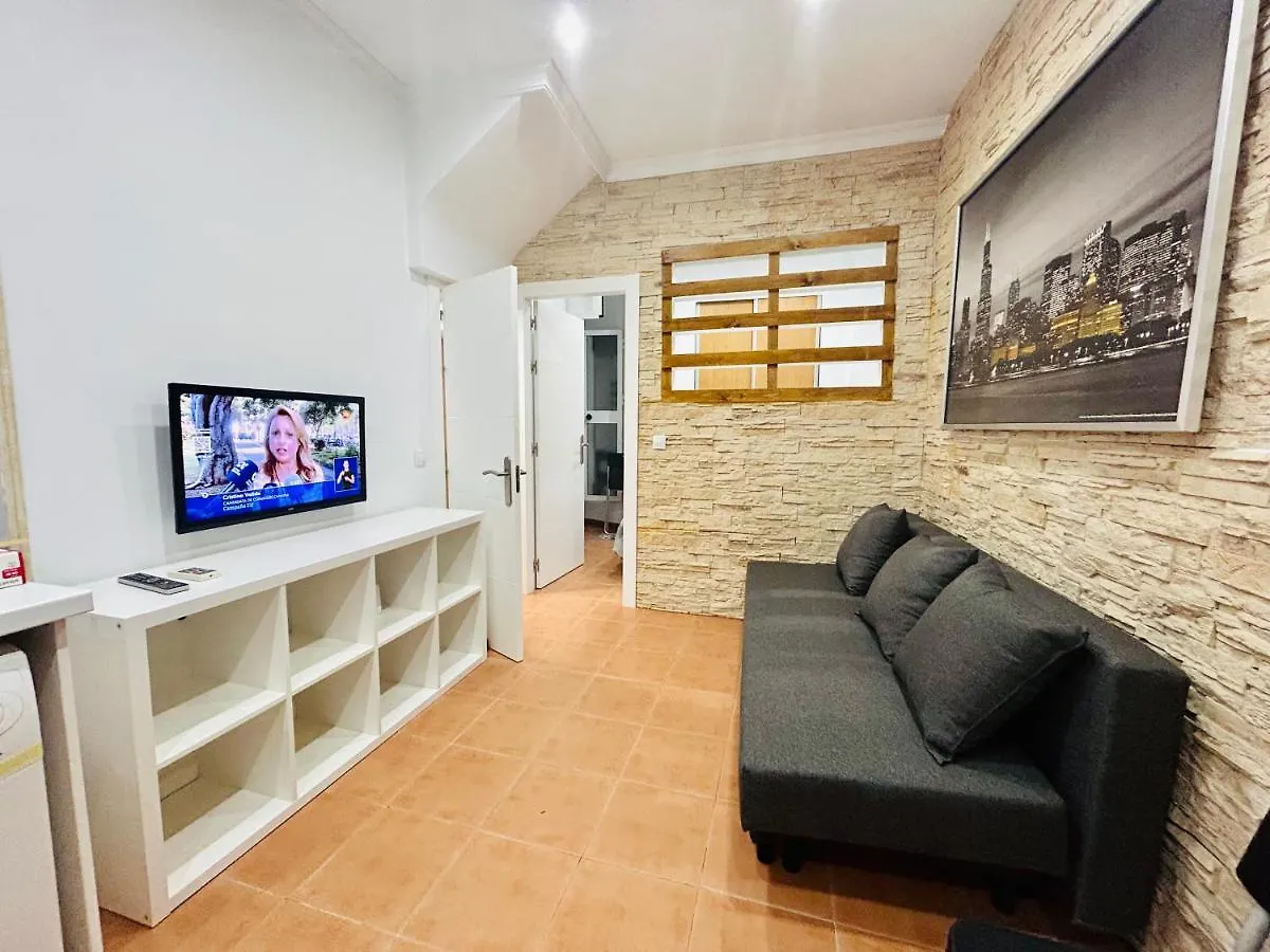 טורמולינוס Bajondillo Apartment